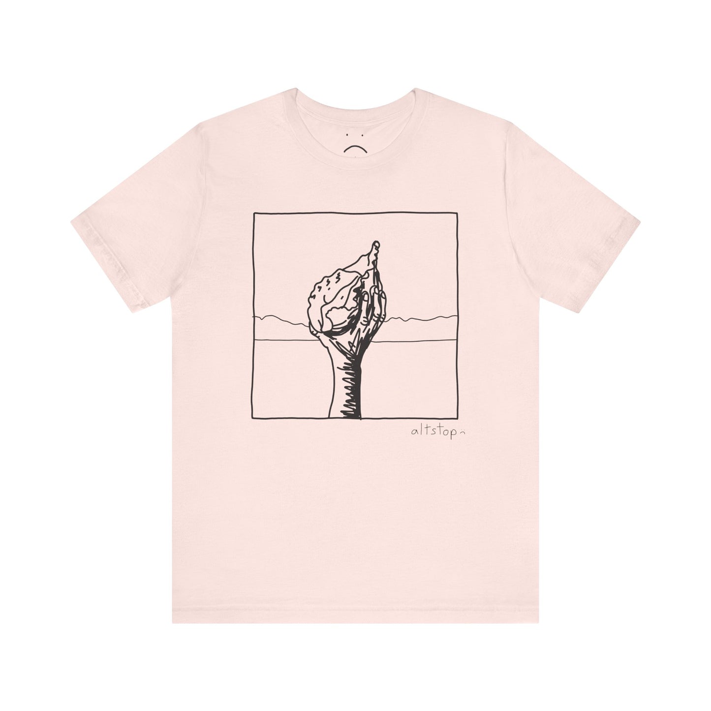 smiley magic conch tee