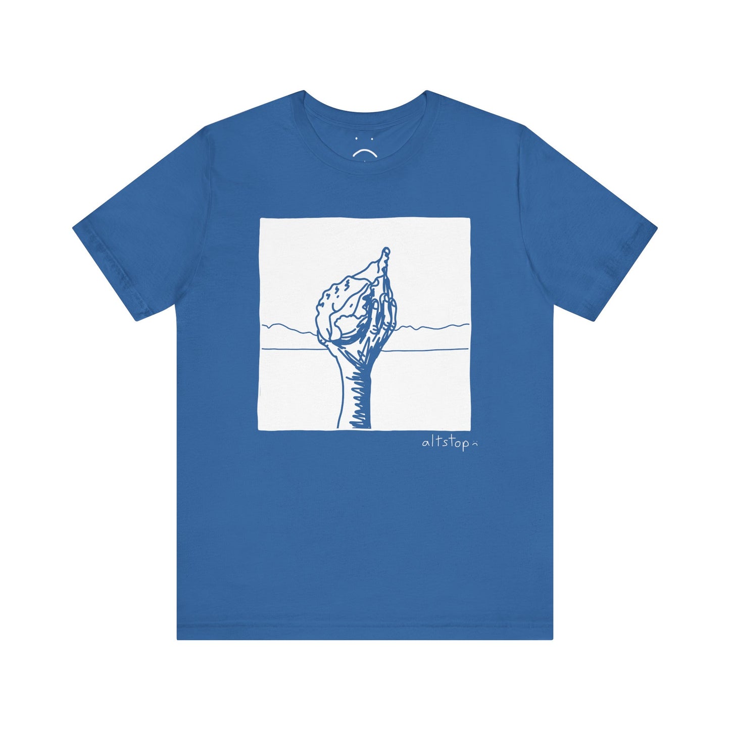 smiley magic conch tee