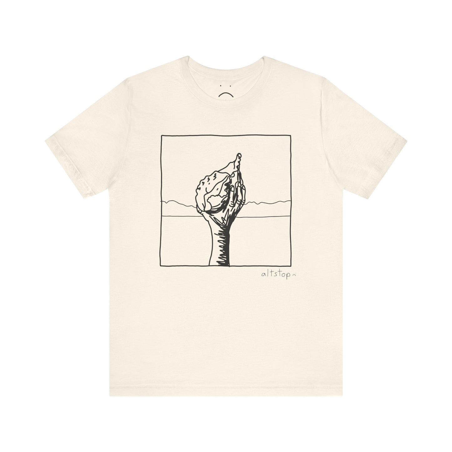 smiley magic conch tee